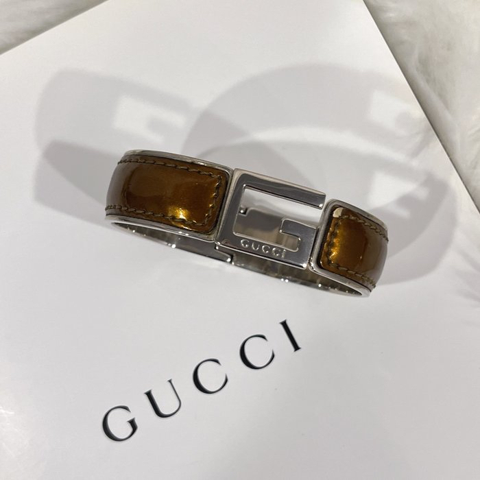 【哈極品】美品《GUCCI 古銅金寬版銀色G字手環/飾品》