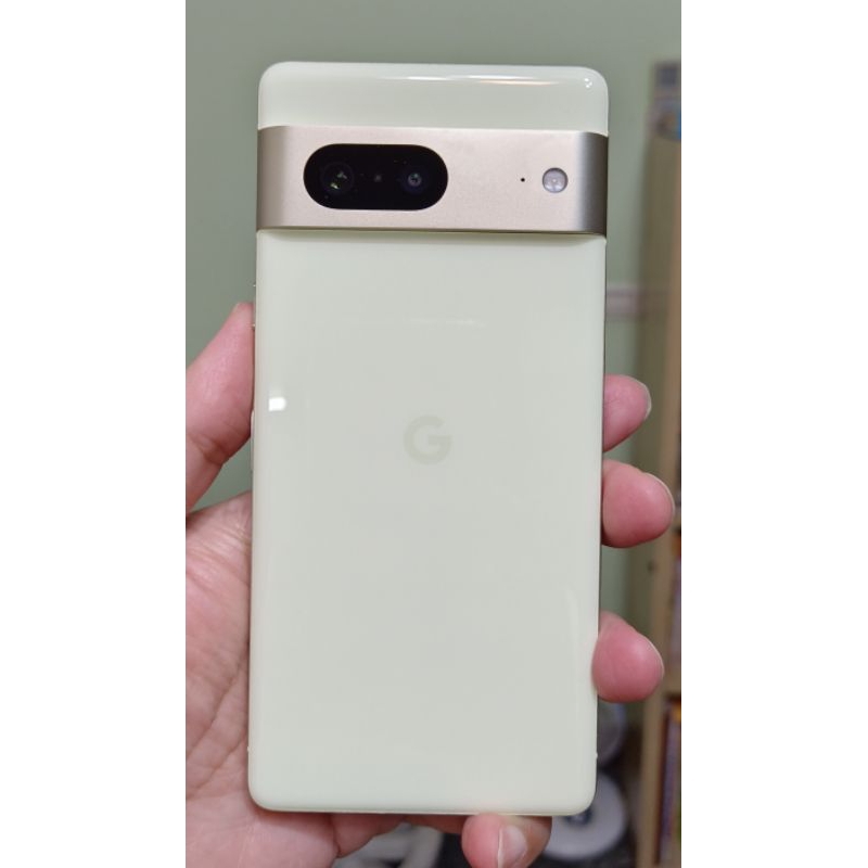 Google Pixel 7 (8G/128G) 香茅綠9成9新,另贈原廠保護套及Gigastone 無線充電盤