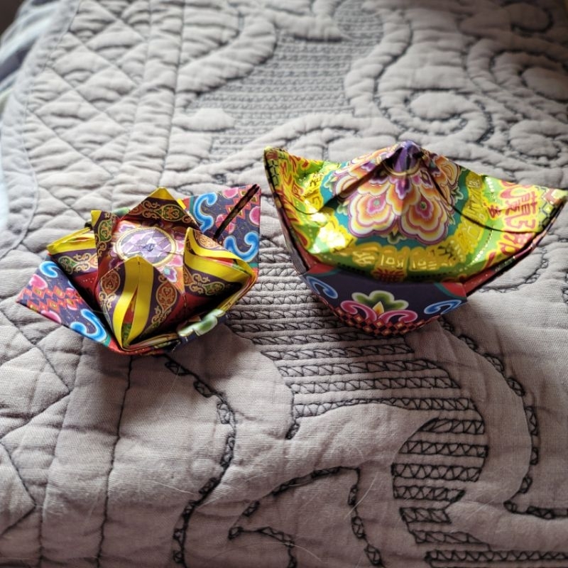 往生元寶 蓮花元寶 祭祀祖先、往生者超渡法會、渡化好兄弟及化給往生的寵物、渡化嬰靈