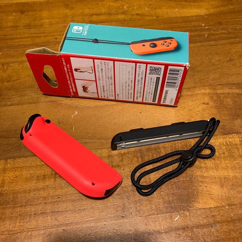 二手 Nintendo 任天堂 Switch Joy-Con 手把 右紅 九成新  二手