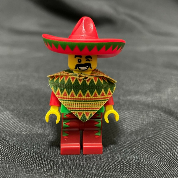 DW賣場 LEGO 樂高 中古 人偶  71004 12號 Taco Tuesday Guy (缺盤子)