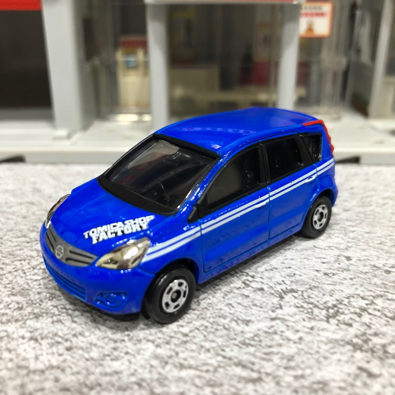 Tomica Nissan note 組立