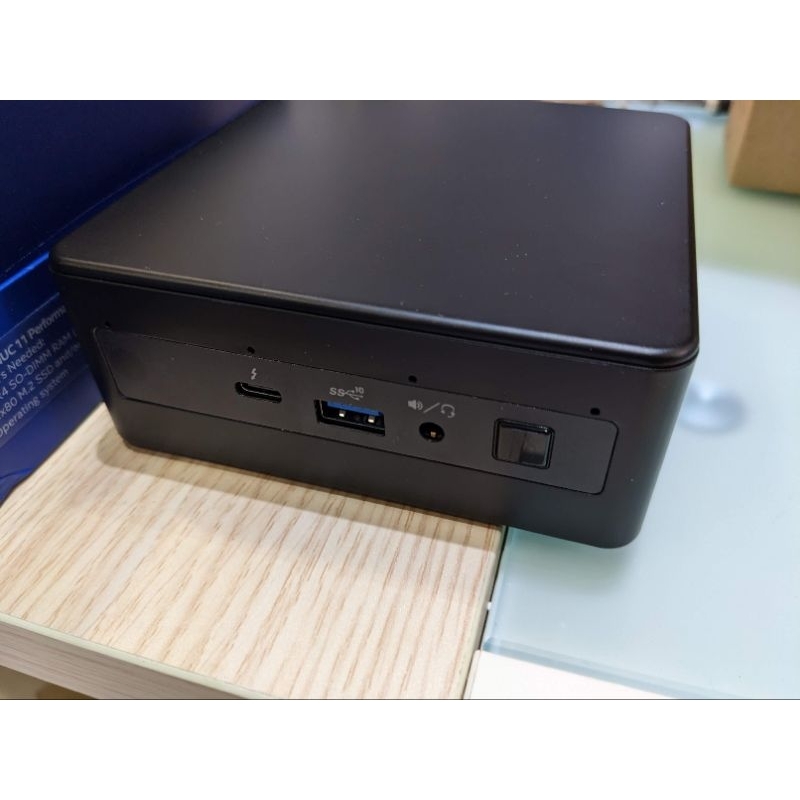 Intel nuc11pahi7000  (i7-1165G7)