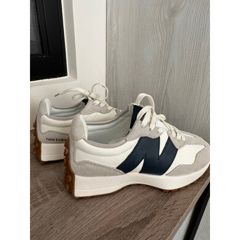 （韓國代購）新款 new balance x staud 327 復古 藍白 nb327  MS327KB