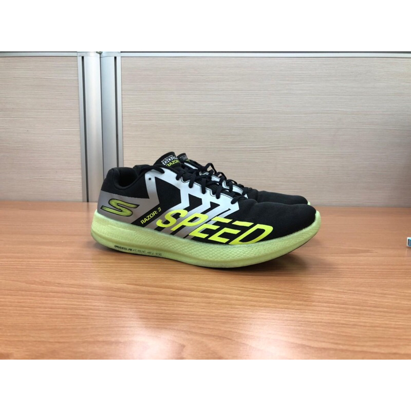 SKECHERS GORUN RAZOR 3     US12