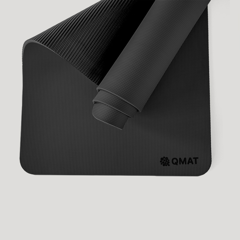 【QMAT OUTLET】10mm運動墊 -黑色(點紋) 雙面可用｜可水洗 居家運動 健身