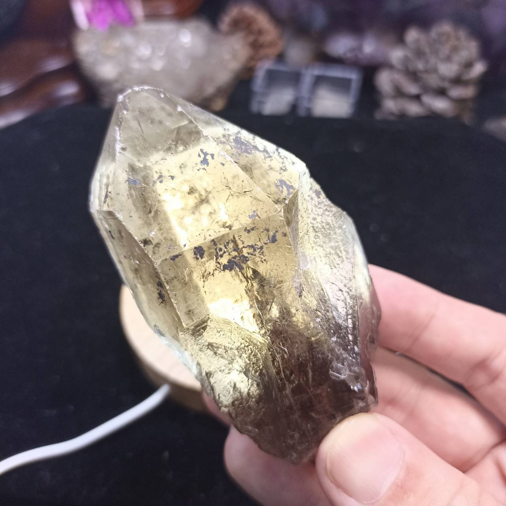 飛水晶-52(249g)巴西黃水晶簇(茶黃晶柱)原礦