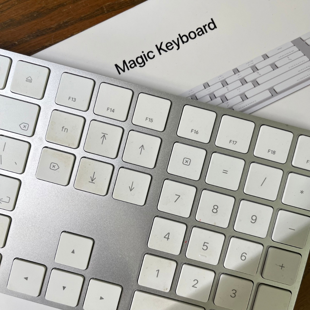 Magic Keyboard 巧控鍵盤 含數字鍵盤 繁體中文 倉頡及注音 MQ052TA 藍牙鍵盤 藍芽鍵盤 無線鍵盤