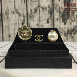 【哈極品】閒置商品《CHANEL珍珠 雙C 金幣 造型耳機塞》