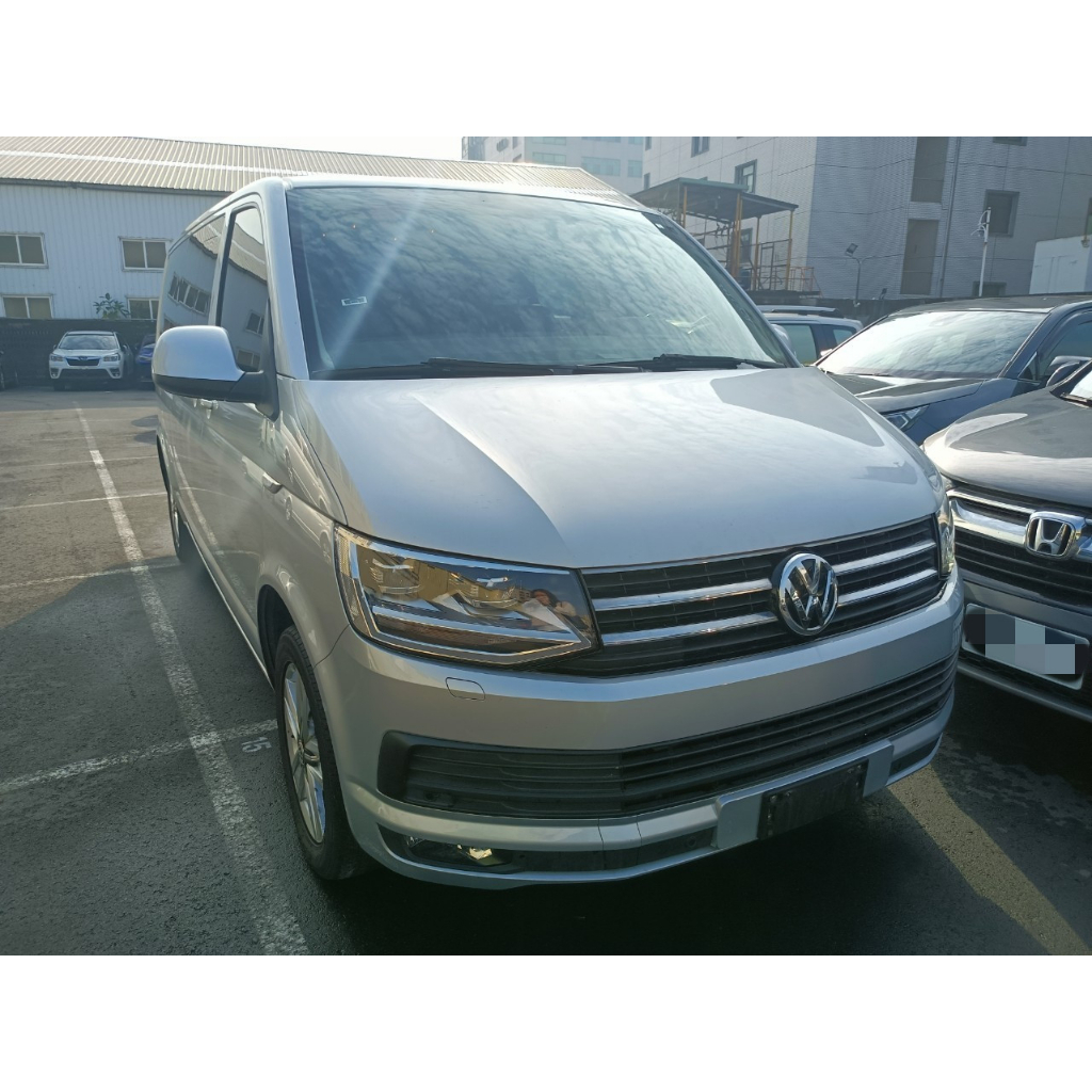 2019 Volkswagen Caravelle T6  2.0 TDI 9人座 實跑七萬 商用 機場接送  無待修