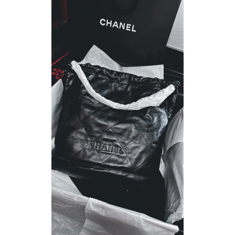 全新 未使用閒置品限量 so black chanel22 大型 一包難求 絕不撞包 大型 CHANEL 22 包