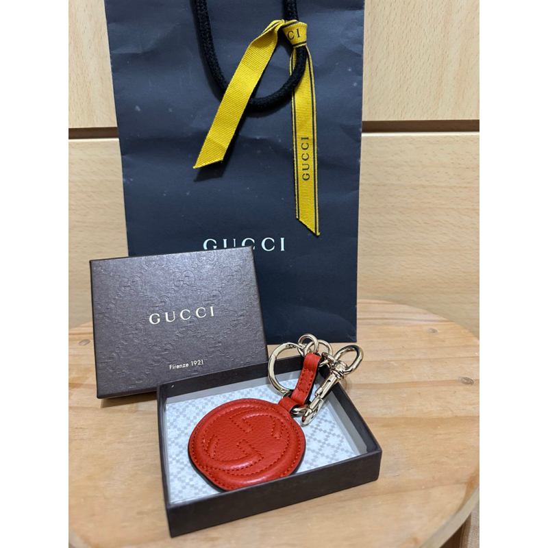 全新 GUCCI 鑰匙圈含紙袋紙盒 吊飾 精品吊飾 精品鑰匙圈 包包吊飾 禮物 白色情人節 女神節