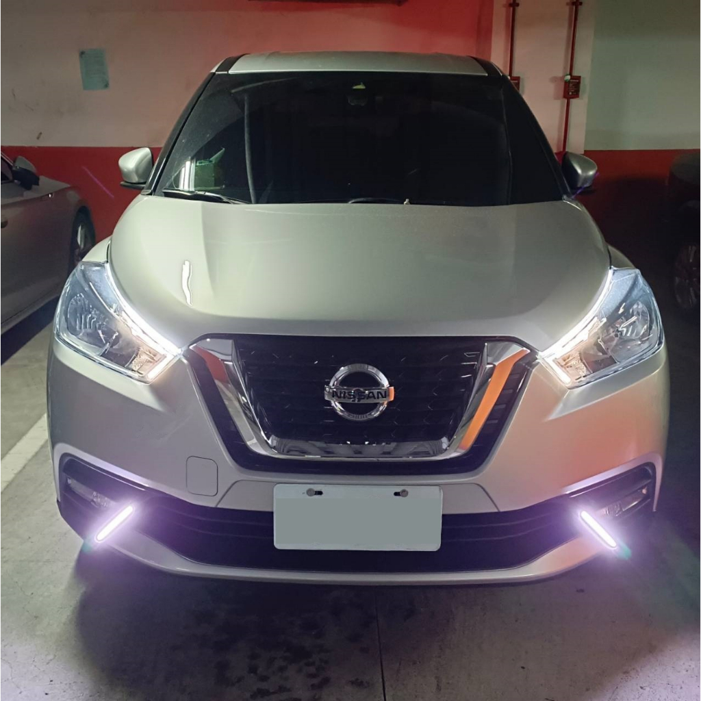 台中 自售50萬 中古車 2019年4月 裕隆NISSAN KICKS 1.5L 毫華版銀色二手車 2萬9千公里增加中