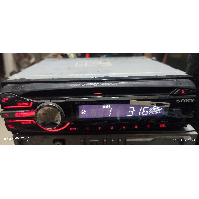 Sony CDX-GT300MP汽車音響CD主機 二手