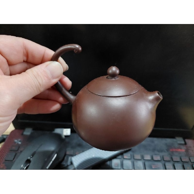 台灣手拉胚茶壺 早期鶯歌陶藝師傅手工製作 老人茶壺 泡茶陶瓷器皿收藏品