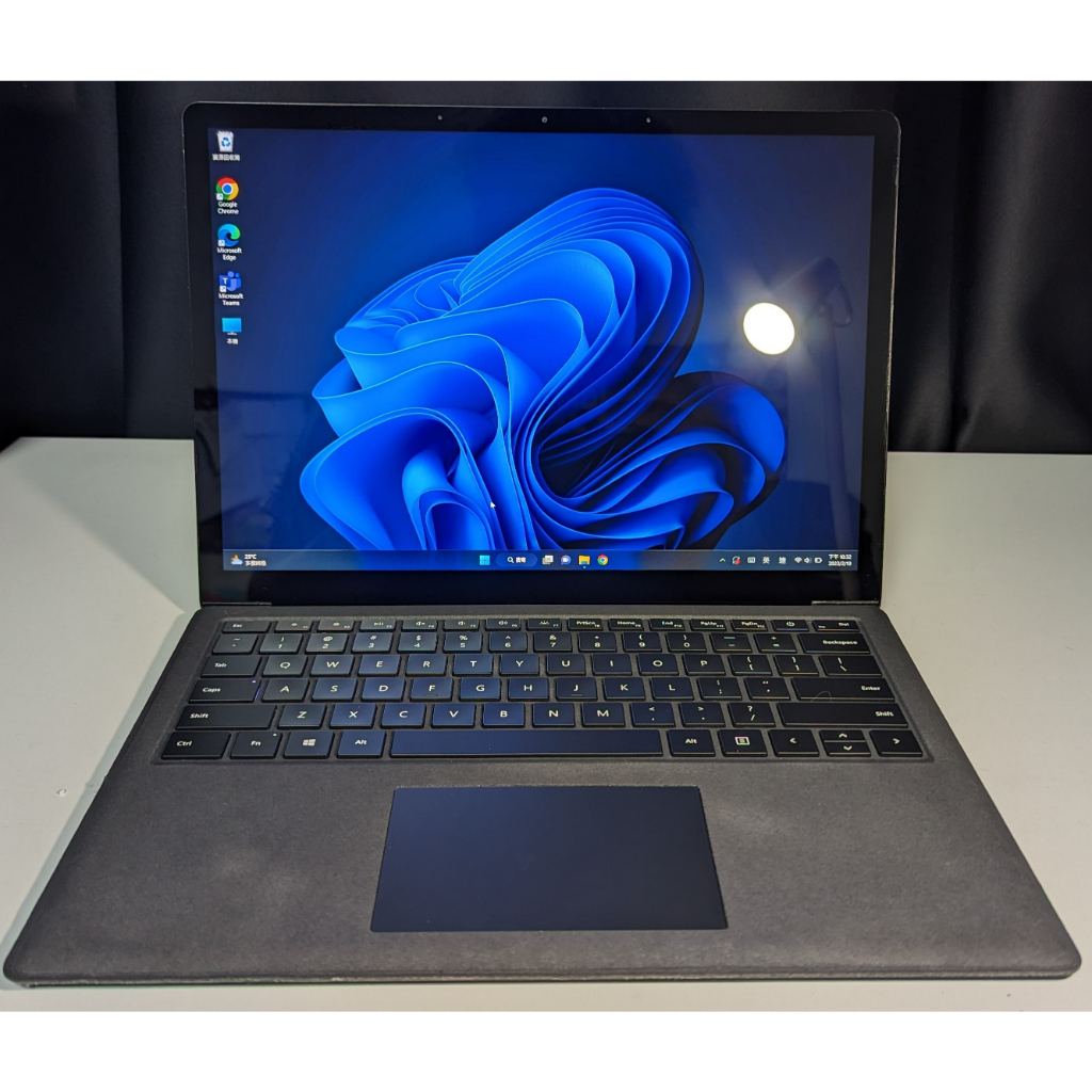 Surface Laptop 2 13" 512GB SSD,16GRAM-i7