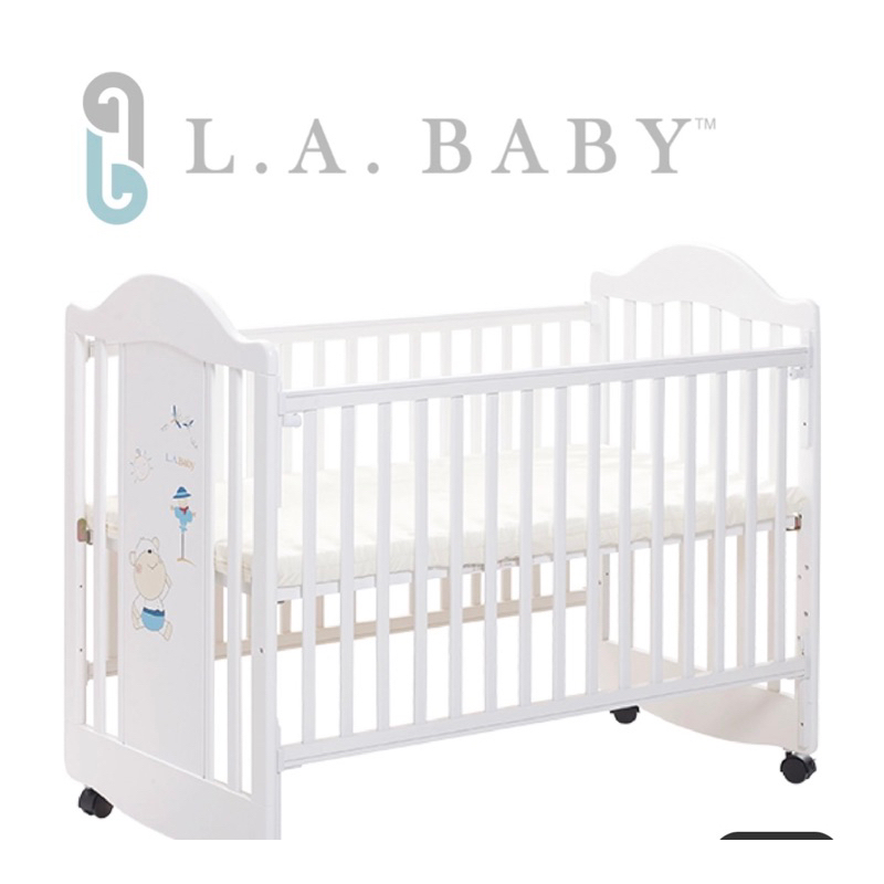 售「la baby 」達拉斯嬰兒床/搖擺中床/童床/原木床(白色)加送費雪床邊鈴