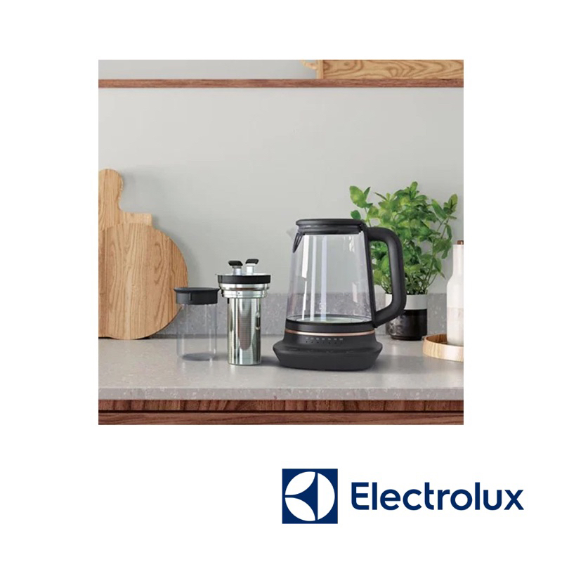 Electrolux 伊萊克斯 (全新未拆）E7GK1-73BP 玻璃溫控電茶壺