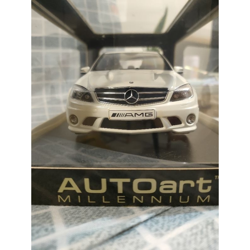 正版 Autoart 1/18 Mercedes Benz C63 AMG