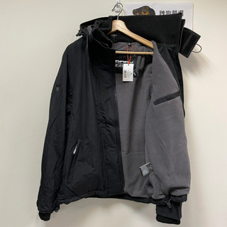 低調黑中灰 完全黑 跩狗嚴選 極度乾燥 Superdry Arctic 經典款三排拉鍊刷毛保暖 風衣 外套 黑灰 黑水鬼