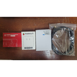 樹莓派 Raspberry PI 4 2G 含散熱器 風扇 變壓器等