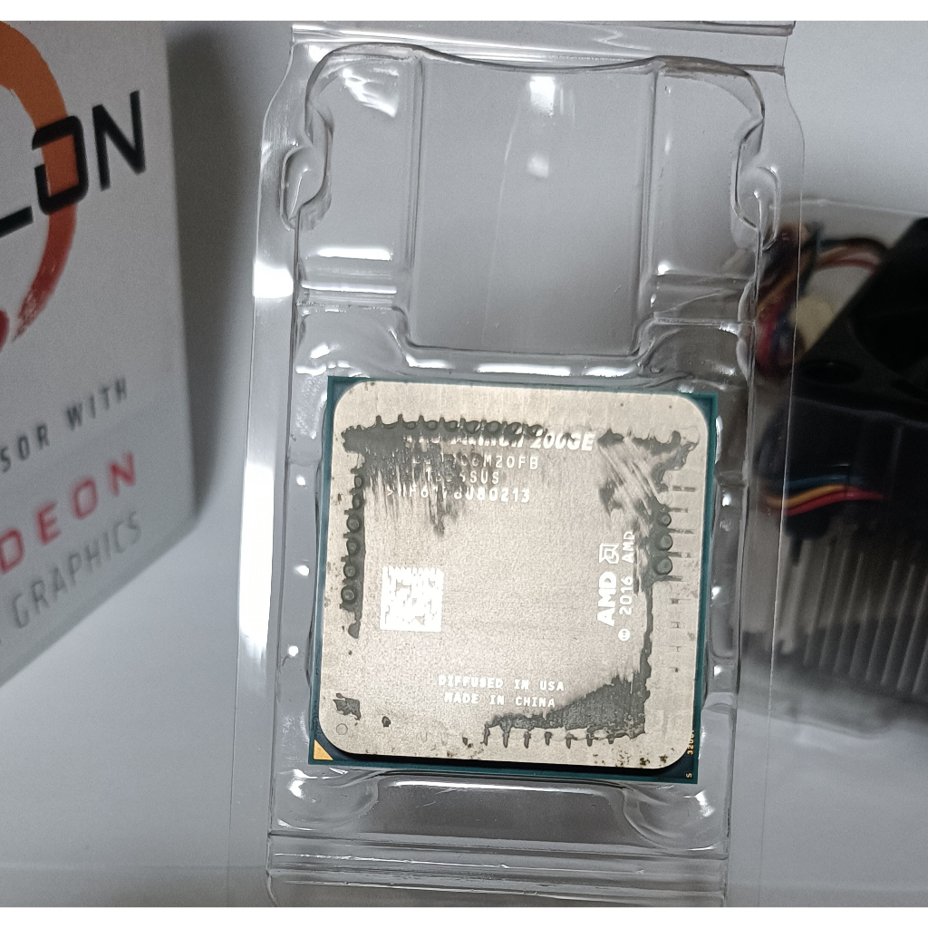 二手  AMD Athlon 200GE的CPU  AM4腳位 盒裝加風扇