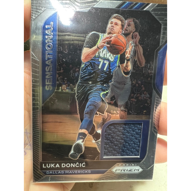 2020-21 Prizm Luka Doncic 77實戰深藍色球衣卡