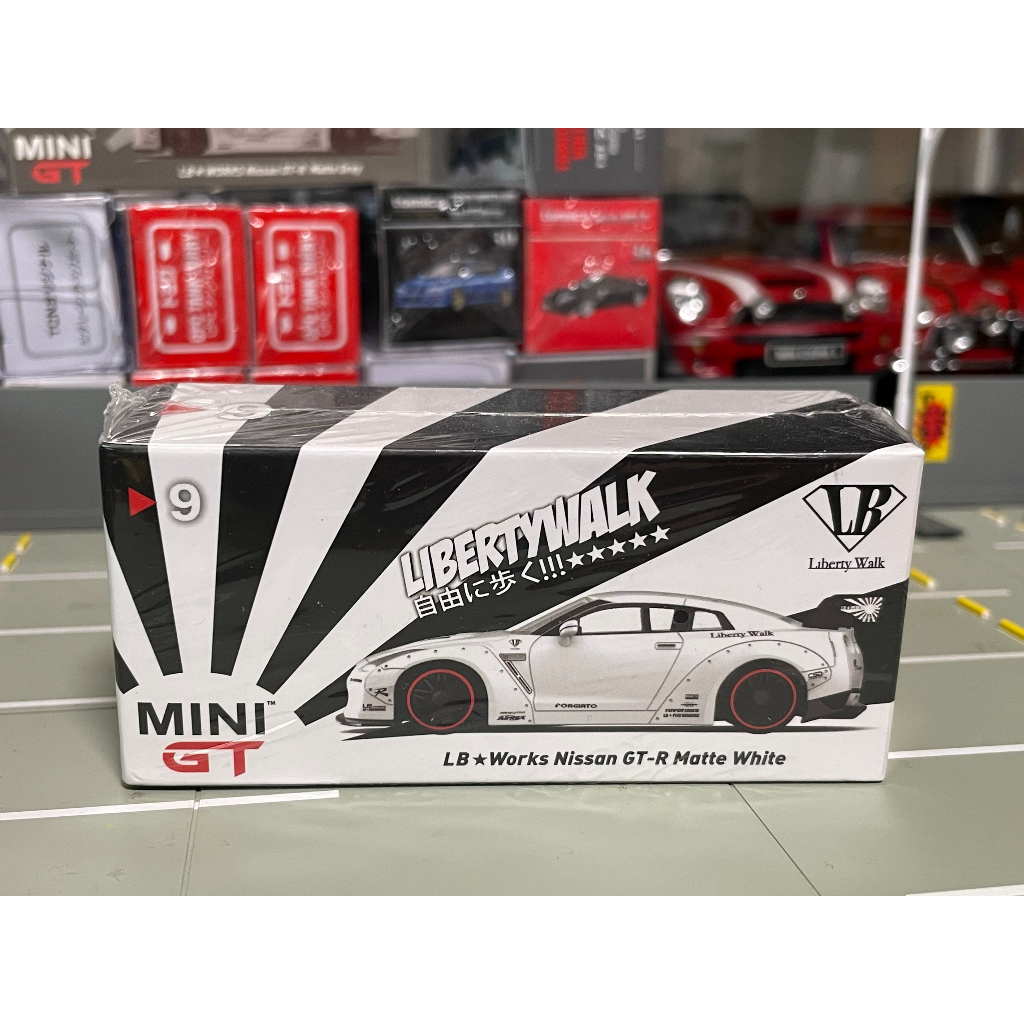 TSM Mini GT 1/64 LB Works Nissan R35 GTR Matt white no.9