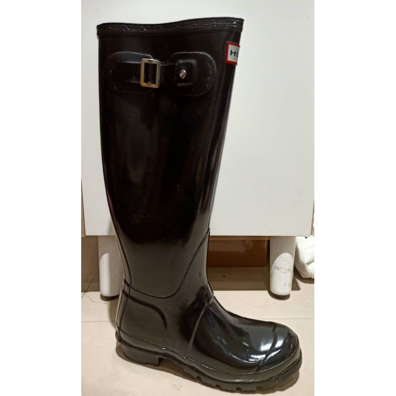 全新HUNTER黑色雨靴EU35/36，特賣會購入，內裡會有劃×
