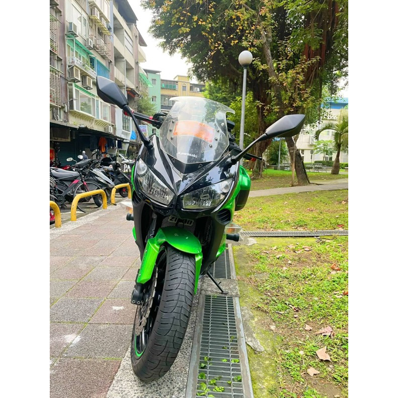 KAWASAKI Z1000SX