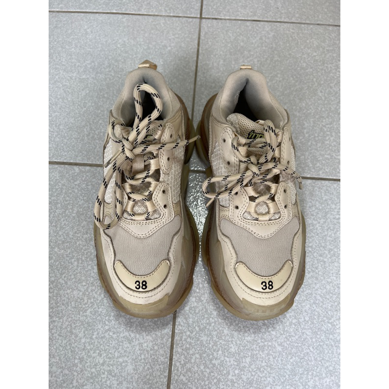 🪴 二手 巴黎世家 balenciaga triple s women 38 老爹鞋奶茶 卡其色 有泛黃&amp;腳跟處破損