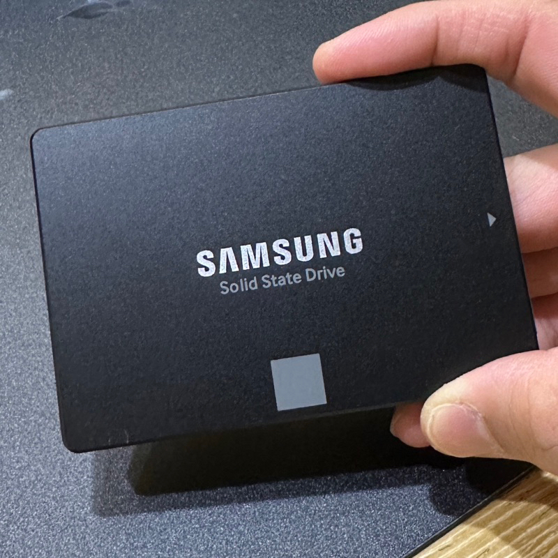 Samsung V-NAND SSD 860 EVO 4TB