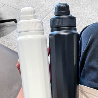 運動型保溫瓶820ML | 白色黑色304不鏽鋼大容量 | 手提水壺、咖啡杯 | 飲料杯 | 保溫杯 | 小芭梨選物