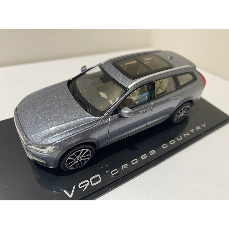 VOLVO原廠精品V90 CROSS COUNTRY模型車