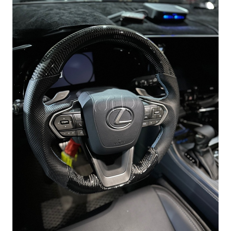 Lexus 全系列卡夢、鍛造碳方向盤訂製，全客製化服務 NX200 NX300 RX300 UX IS CT200 ES