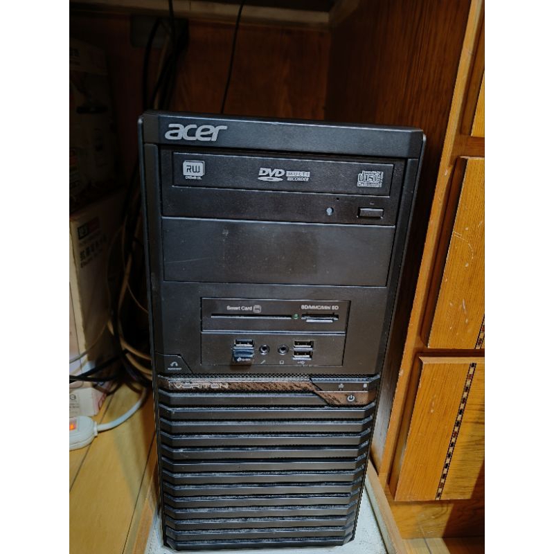 acer個人電腦（ 價誠可議） i7 6700八核心主機/ 全新SSD硬碟/8 g 記憶體 /正版WIN10