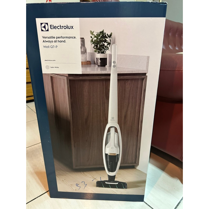 全新 伊萊克斯 Electrolux WQ71-2BSWF無線吸塵器白色大全配