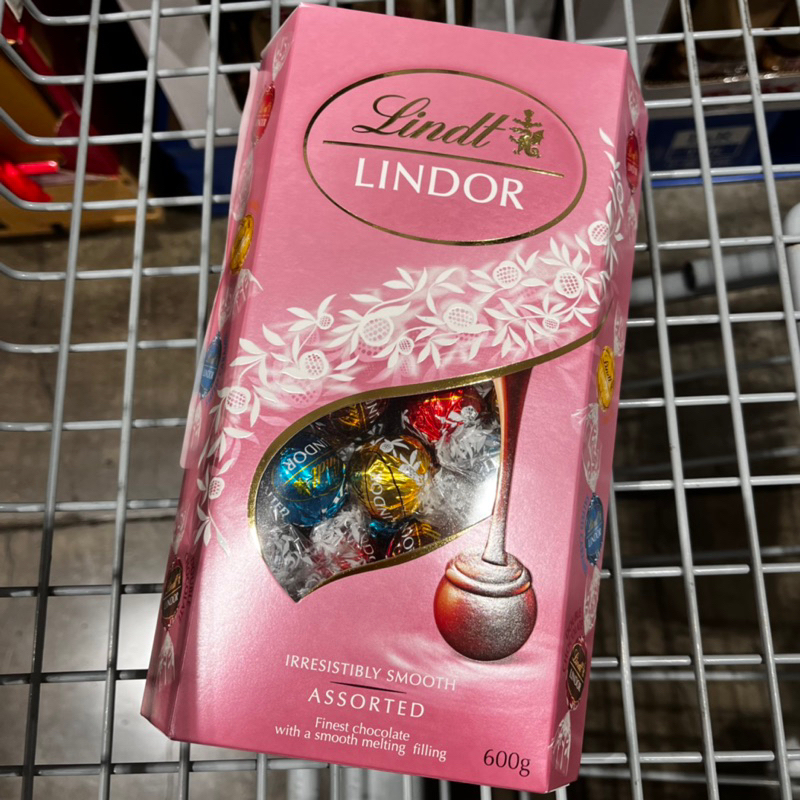 好市多 瑞士蓮巧克力Lindt 4種口味綜合 600g 粉色限定版 白色情人節 告白 螞蟻人 零食 義大利巧克力