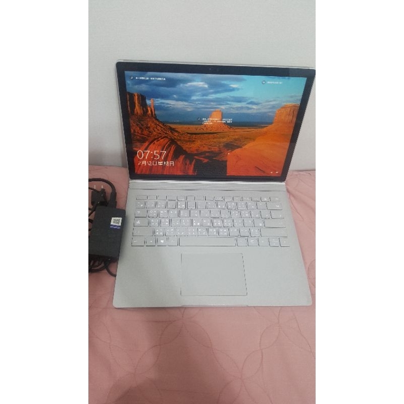 最頂規 微軟 surface book2 13.5吋 i7-8650U 16G 1TB GTX1050 2G獨顯