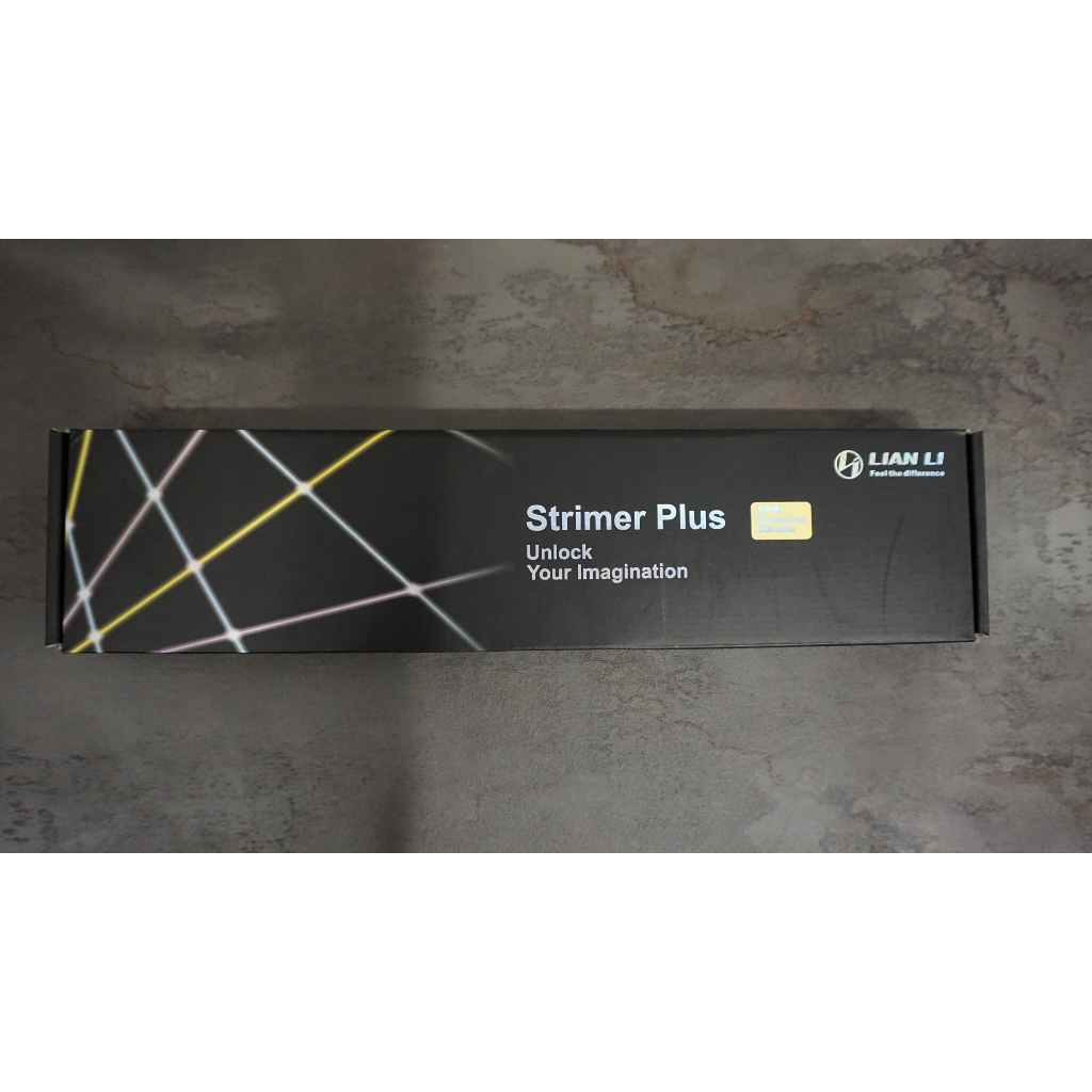 LIAN LI Strimer Plus 8Pin RGB排線