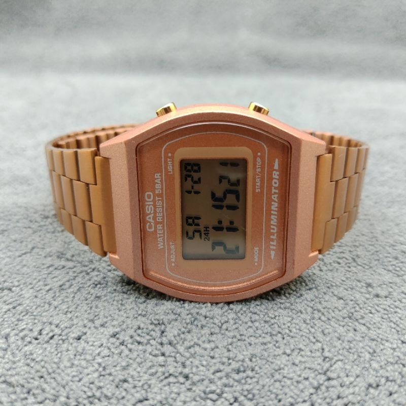 Casio 卡西歐電子錶 ILLUMINATOR 流行復古 古銅色 9.5很新 工作正常 古董錶 老錶