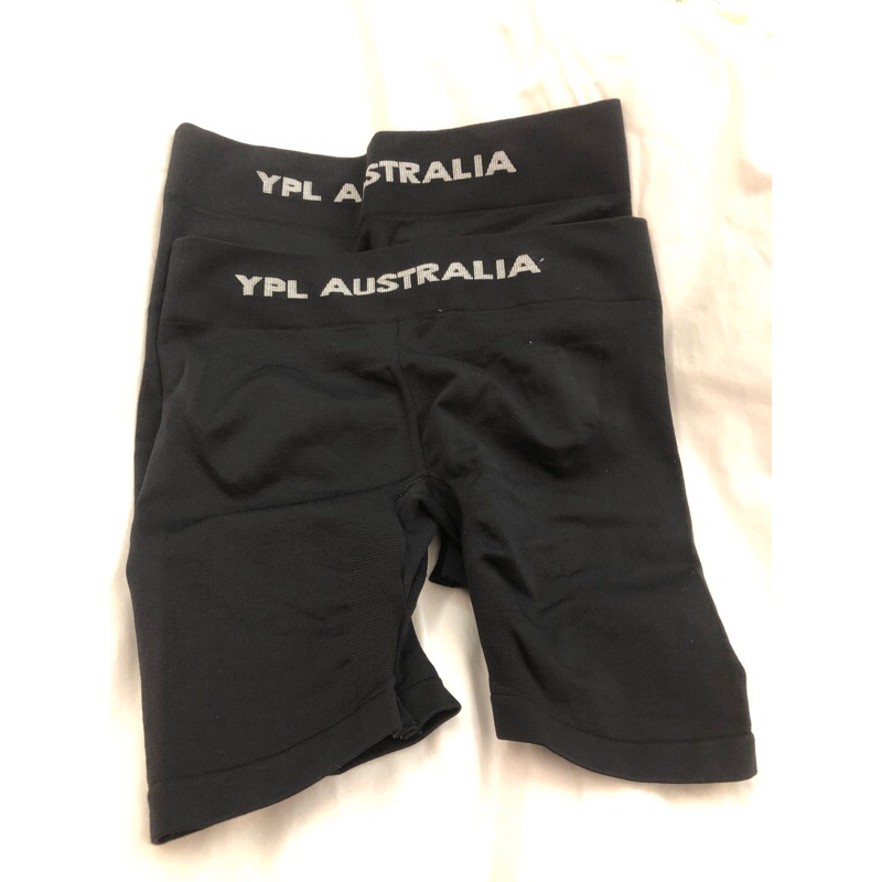 澳洲ypl蜜桃臀短褲近新2件合購399元