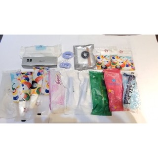 FT縫 飯店備品 合售 刮鬍刀 9（4包有刮鬍膏）+2支 梳子+3 棉花棒／化妝棉+3 髮帶