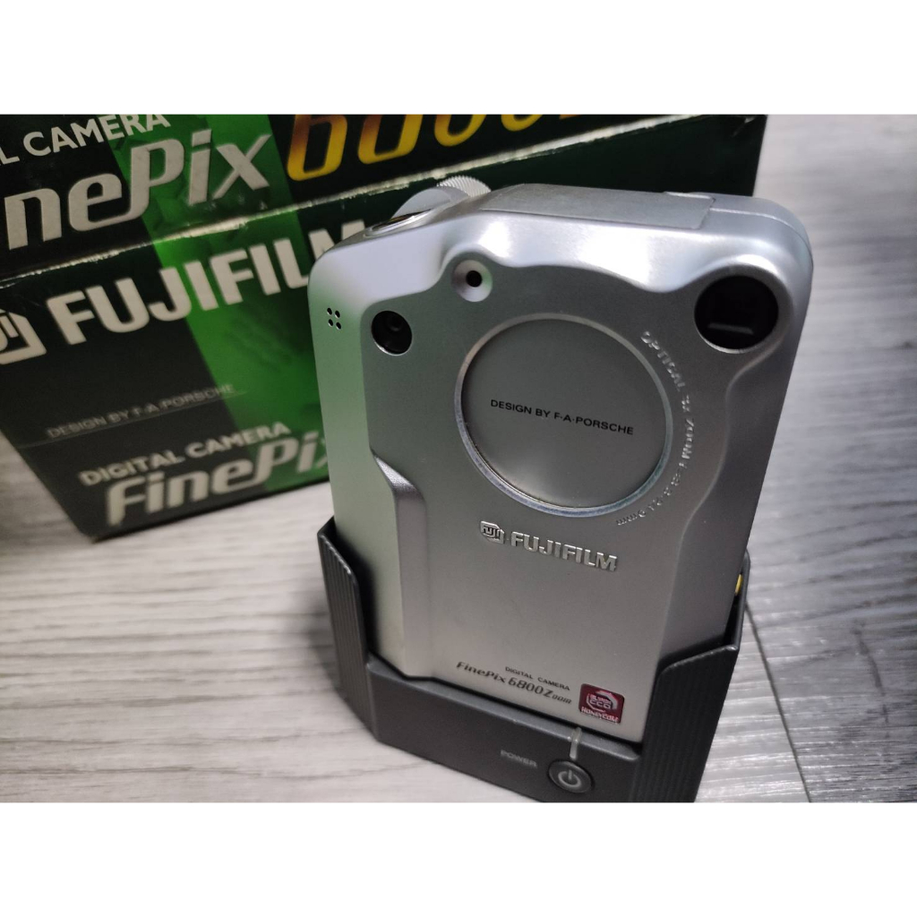 愛寶買賣 二手保7日9成5新 富士 6800Z FUJIFILM Finepix 6800z