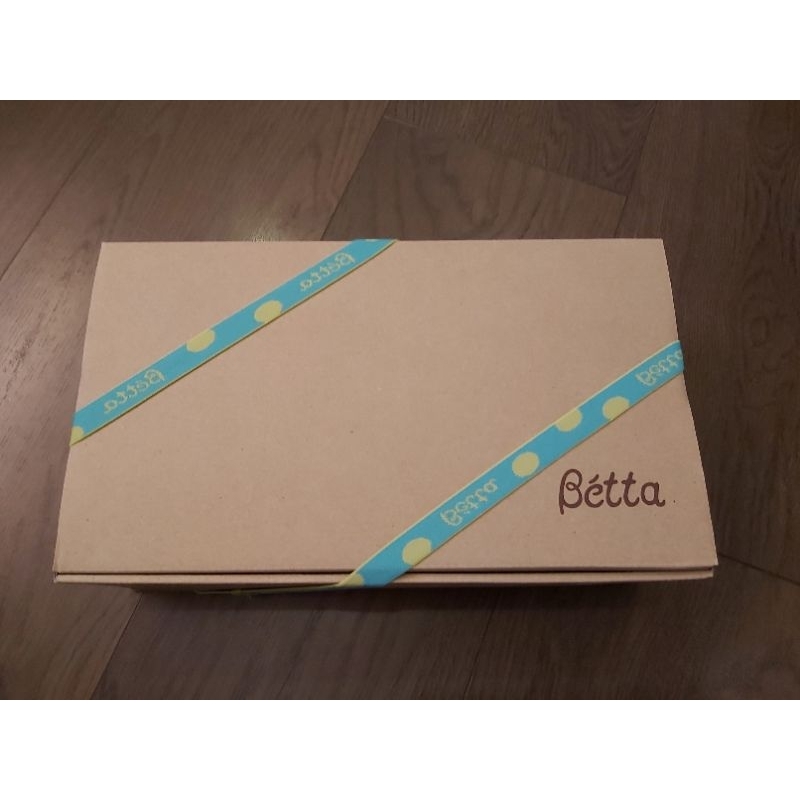 【全新】Betta禮盒 (奶瓶及奶瓶刷組)
