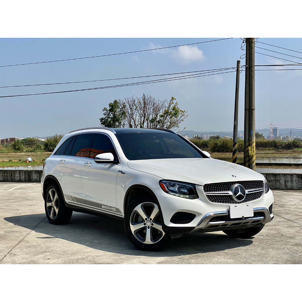 2016 Benz GLC300 2.0 白#強力貸款、#全額貸、#超額貸、#車換車結清前車貸