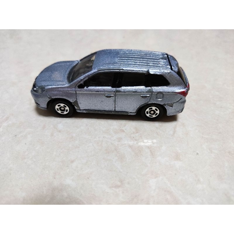 tomica 限量車款 Mitsubishi Outlander phev
