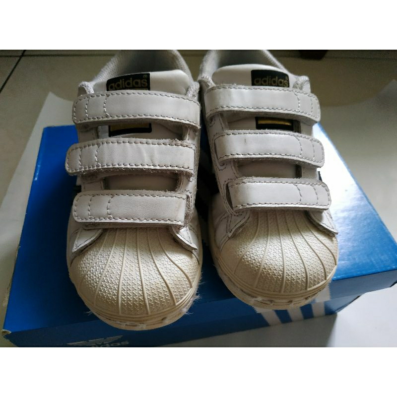 Adidas 童鞋（貝殼頭）