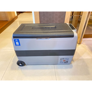 【小南露營用品出租】【艾比酷】雙槽雙溫控車用冰箱LG-D50| 露營裝備出租 | 裝置出租 | 野營必備 | 露營冰箱