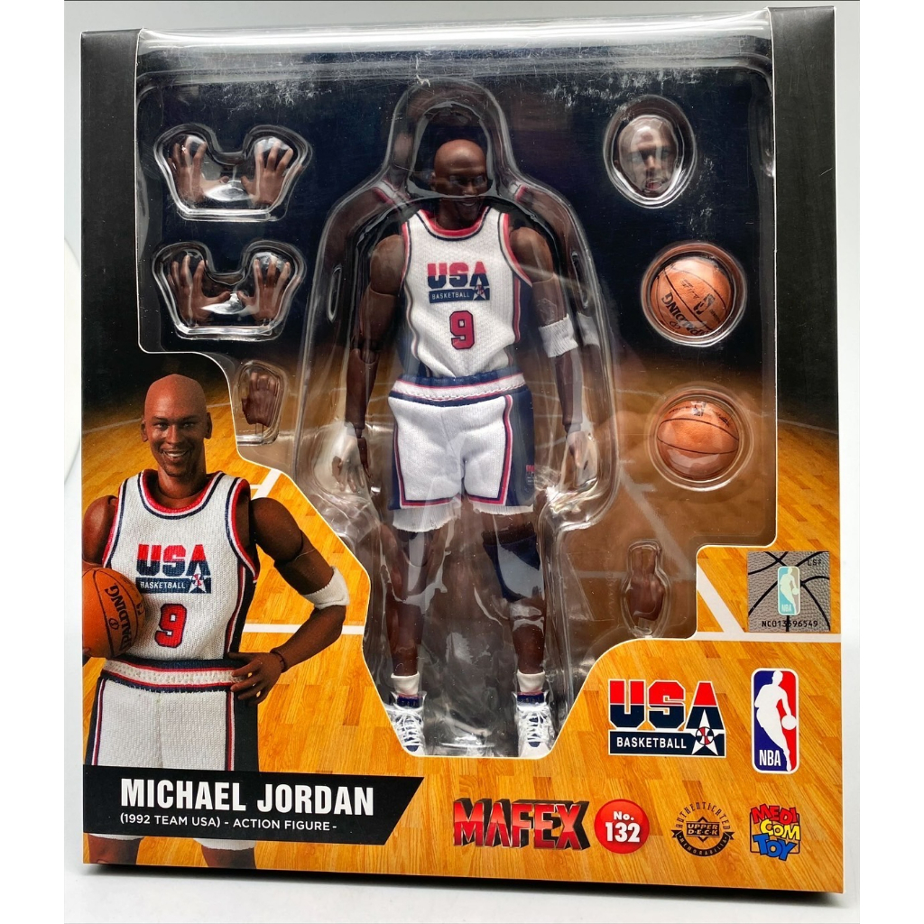 兩津[現貨]mafex JORDAN 1992 TEAM USA 美國夢幻隊 夢一隊 NBA 喬丹 正版 可動公仔 球衣